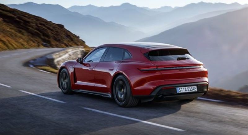 Porsche elektrikli model ailesini genişletiyor