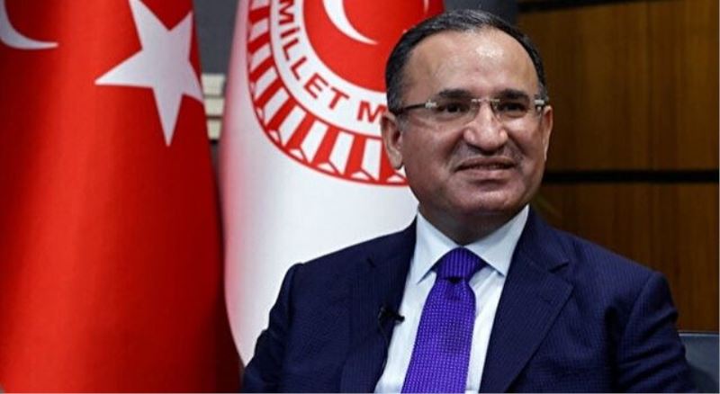 Abdülhamit Gül istifa etti yerine Bekir Bozdağ geldi
