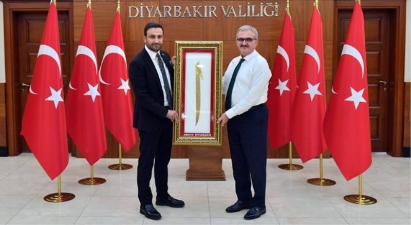 AKP’den CHP’ye katılınca görevinden alındı