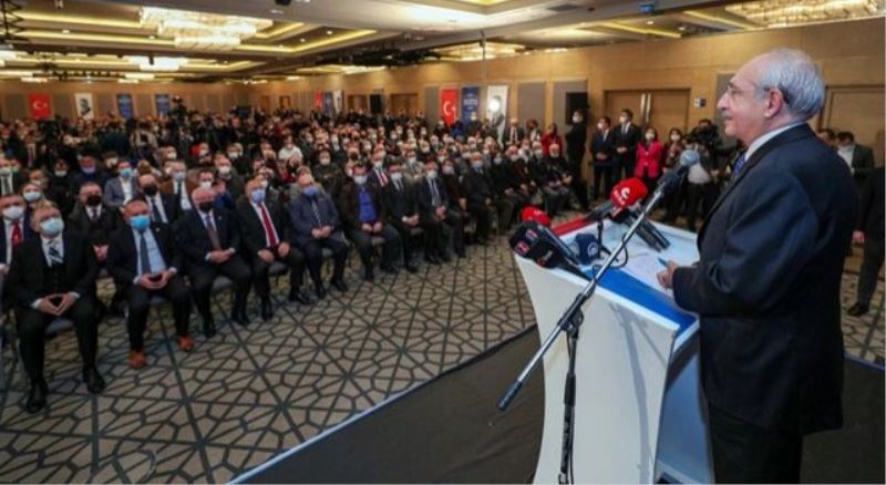 Biz de sütten çıkmış ak kaşık değiliz