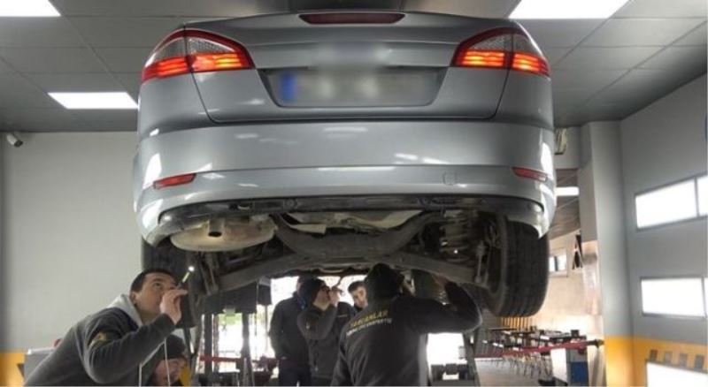Hava yastığı yerine atlet çıktı