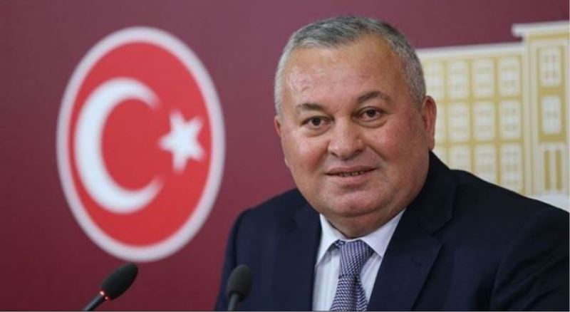 FETÖ ile fotoğraf çekilenleri neden bakan yaptın