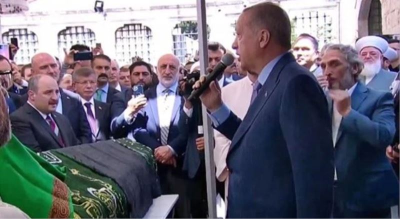 Cenaze törendeki kalabalık havadan görüntülendi