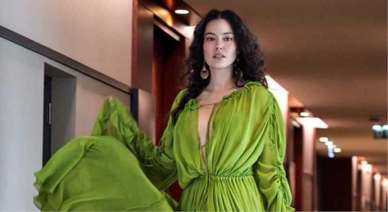 Pelin Akil sezona damga vurmaya hazırlanıyor