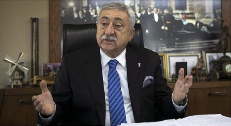 Emekli maaşı en az asgari ücret kadar olmalı