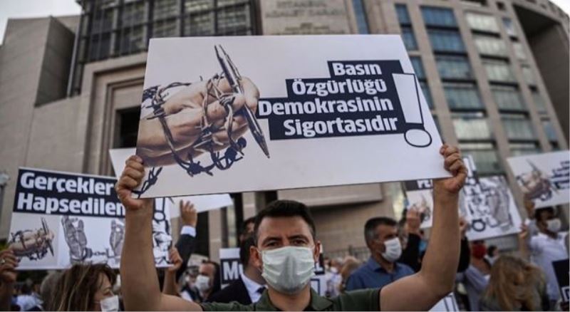 İktidarın tek derdi haber yasaklatmak!