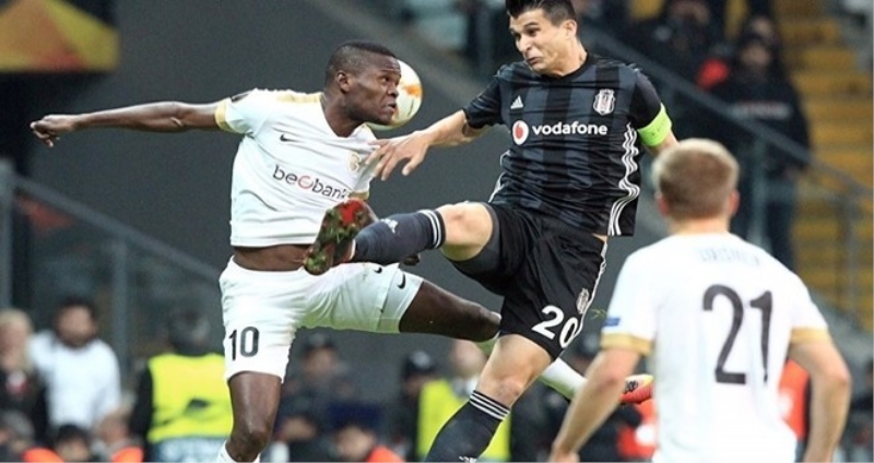 Beşiktaş, sahasında Genk