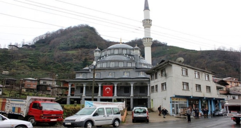 Rize’de iftara giden imamlar ezanı unuttu iddiası