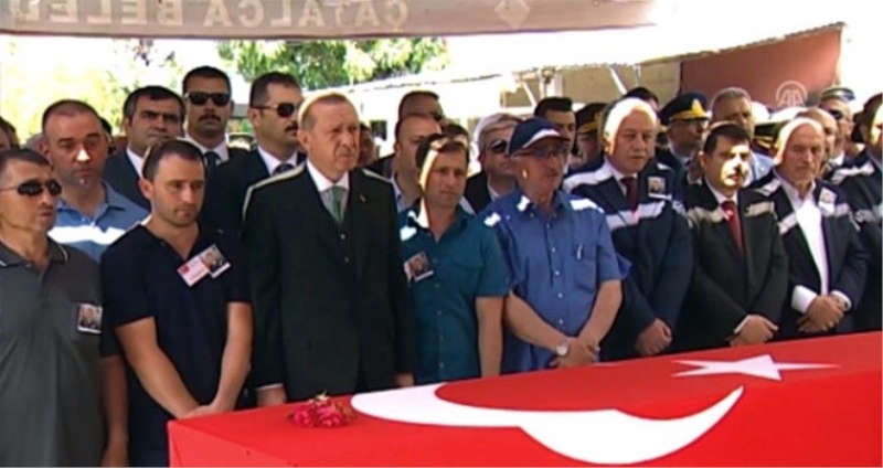 Şehid Albay Gökhan Peker son yolculuğuna uğurlandı