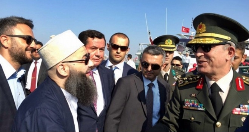 Cübbeli Ahmet ve Hulusi Akar ne konuştu