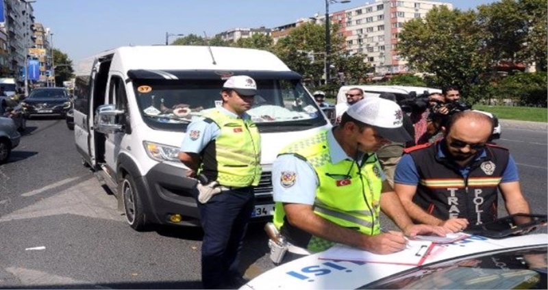 Okul servisi sürücüsü ehliyetsiz çıktı